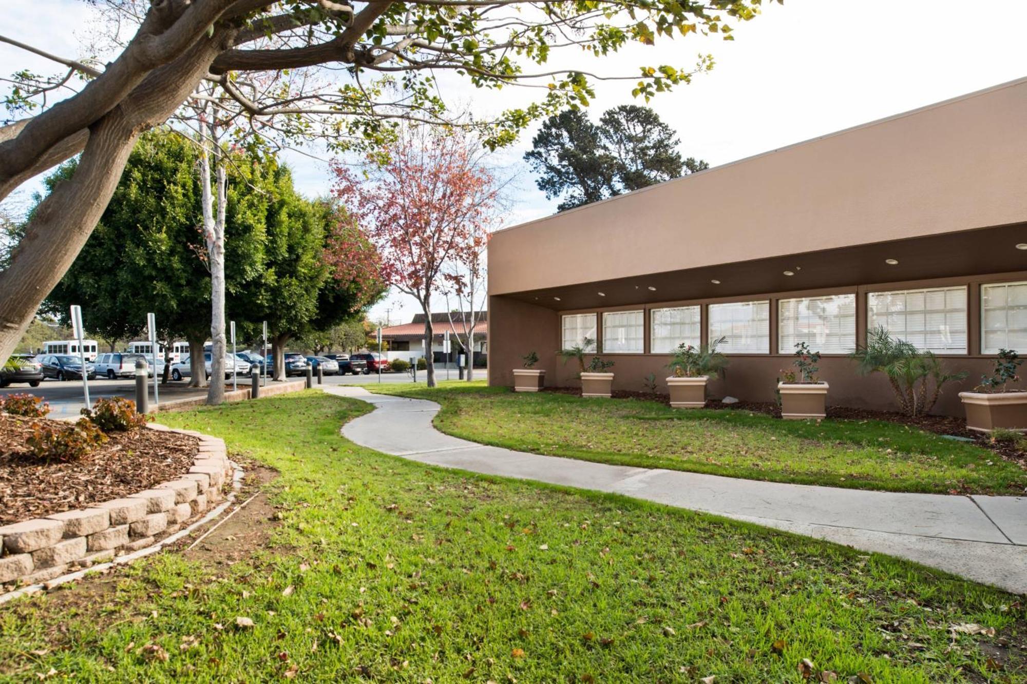Courtyard By Marriott Oxnard/Ventura Hotel Exterior photo