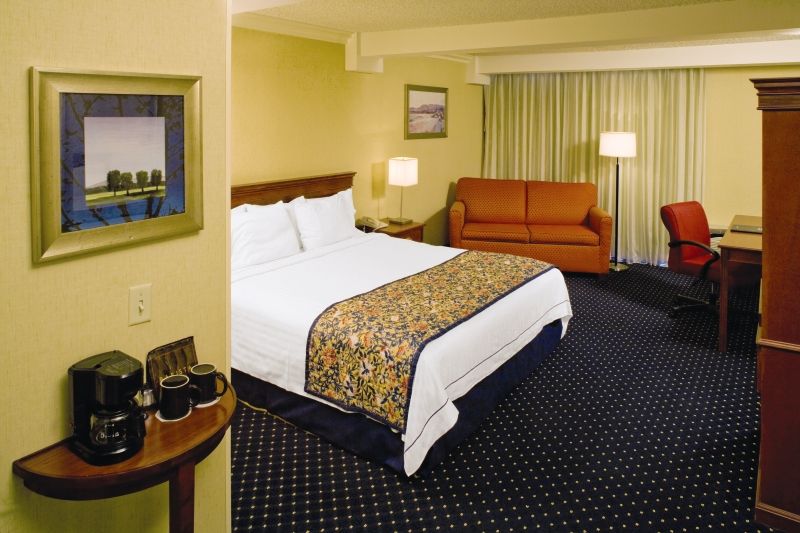 Courtyard By Marriott Oxnard/Ventura Hotel Exterior photo